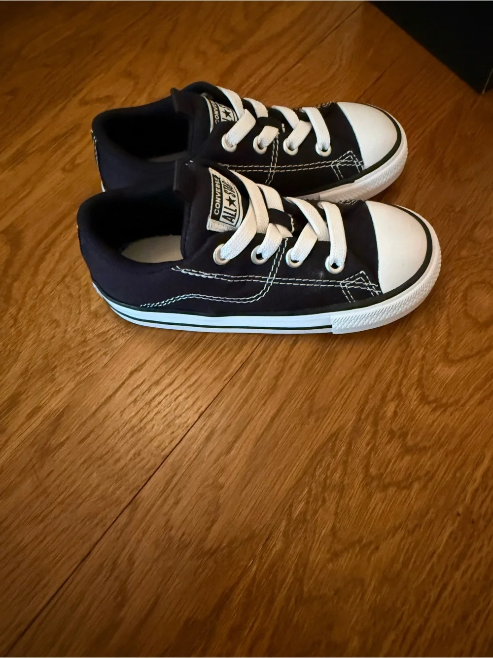 Converse nwt toddler